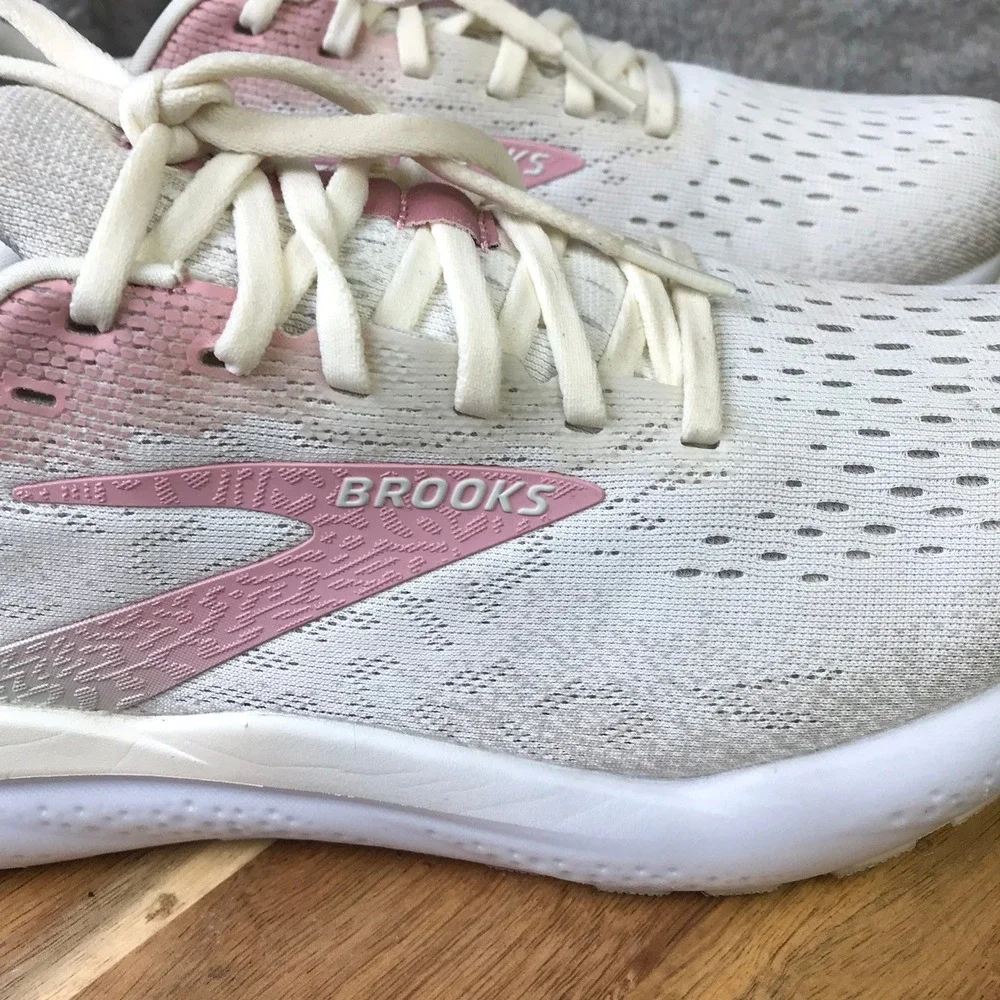 Brooks Ghost 16 Running Shoes Womens 10B White Pink Training Casual Sneakers